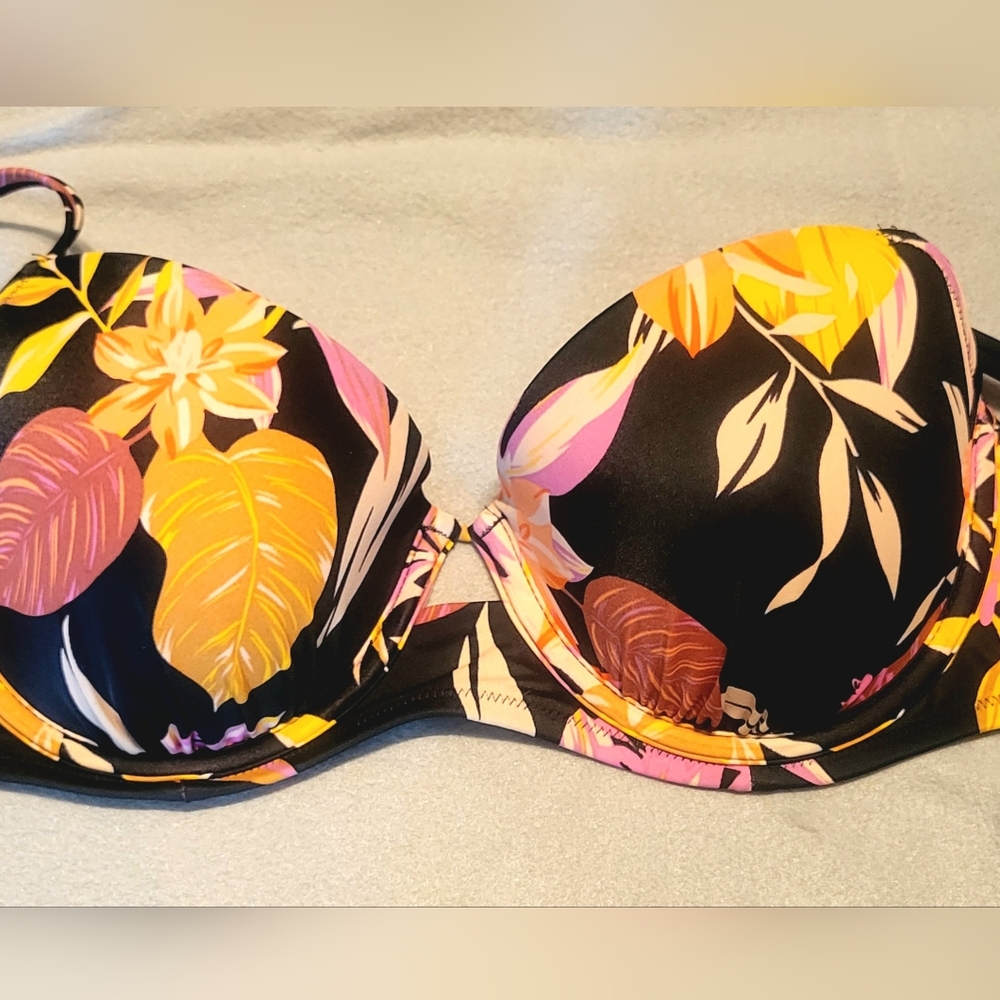 Swim suit top